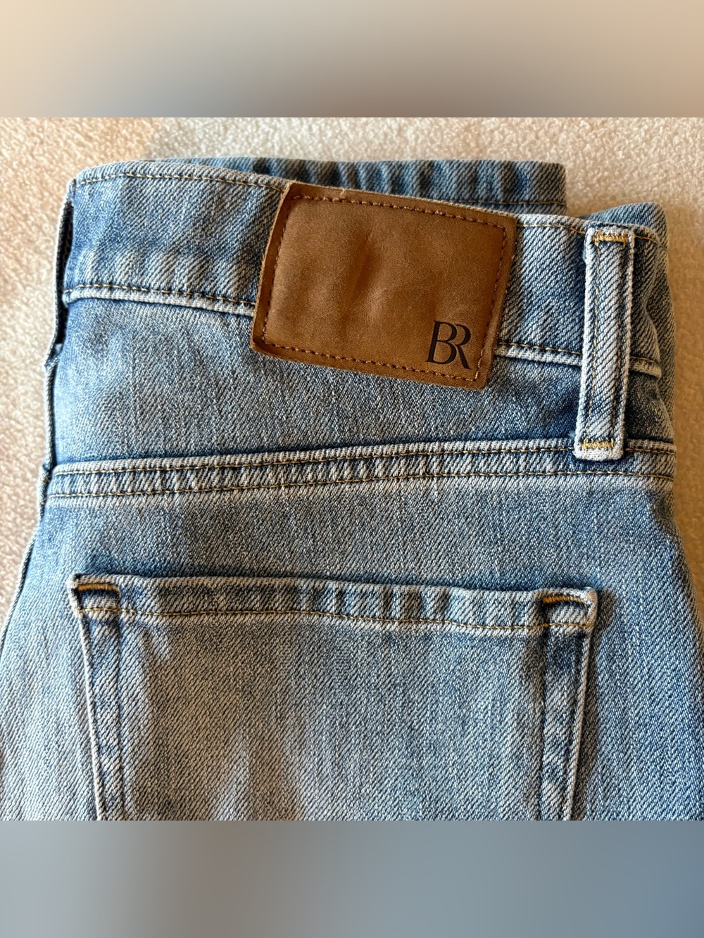 Banana Republic straight leg light wash jeans size 28